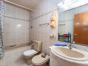 Hair dryer - Lovely apartment for 6 people with pool, WIFI, TV and balcony (Miami Platja)