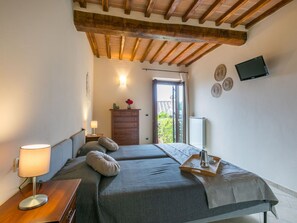 2 Schlafzimmer, Bügeleisen/Bügelbrett, kostenloses WLAN