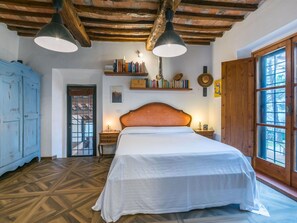 4 habitaciones, cuna de viaje y wifi gratis 
