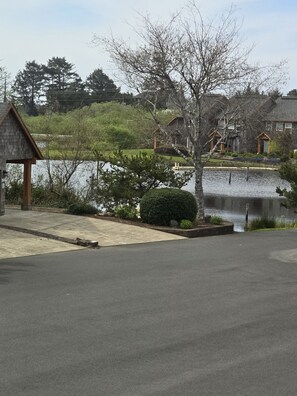 Property grounds - Large, Pet-friendly Townhouse steps from Spring Lake and minutes to the beach! (Rockaway Beach)