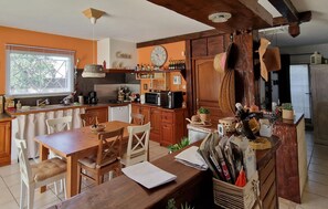 Kühlschrank, Ofen, Herdplatte, Geschirrspüler