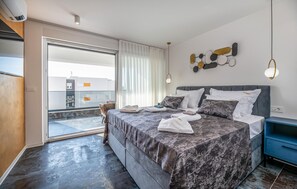 4 Schlafzimmer, Bügeleisen/Bügelbrett, kostenloses WLAN, Bettwäsche