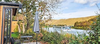 Lovely apartment in villa for 4 people with WIFI, TV, terrace, pets allowed and parking