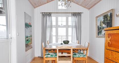 Cozy home in årjäng with kitchen