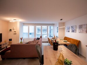 Interior - Beautiful apartment for 4 people with WIFI and TV (Blankenberge)