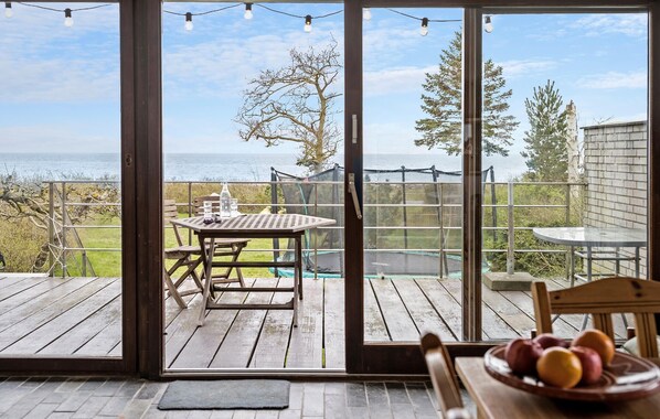 Outdoor dining - Nice home in Rude with WiFi (Rude)