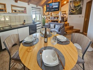 Interior - Beautiful private villa for 5 guests with private pool, WIFI, A/C, TV, terrace and panoramic view (Podstrana)