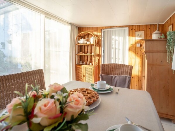 تناول الطعام