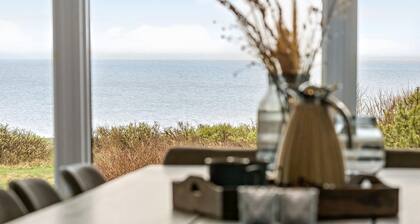 Stunning home in Spøttrup with WiFi