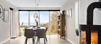 Stunning home in Spøttrup with WiFi