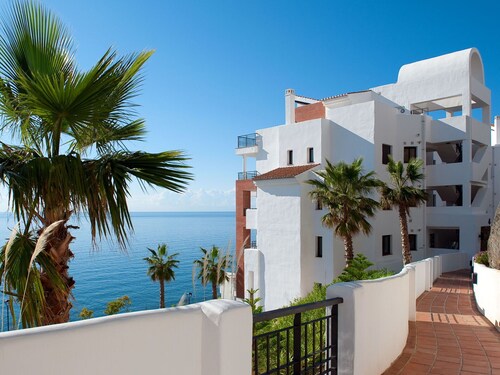 Nice apartment for 2 people with A/C, pool, WIFI, TV, terrace and pets allowed