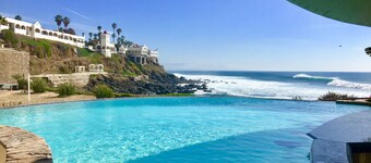 Modern-LasOlasCondo-Pools&Jacuzzis-6thFLR-Rosarito