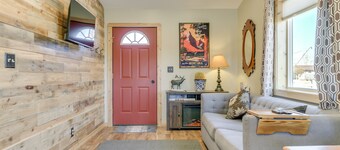 Cozy Dillon Retreat: Fireplace, Mountain Views!