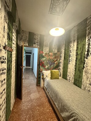Free WiFi - Habitaciones la jungla 22 (Algeciras)