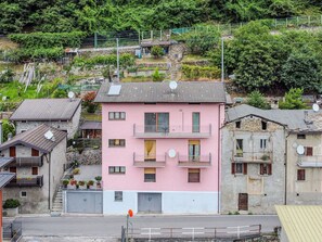 Exterior - Beautiful apartment for 6 guests with WIFI, A/C, TV, patio and pets allowed (Santa Croce)
