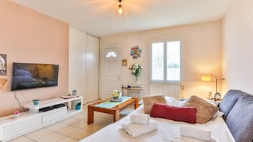 2 chambres, fer et planche Ă repasser, Wi-Fi, draps fournis