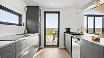 Refrigerador, horno, parrilla de estufa y lavavajillas