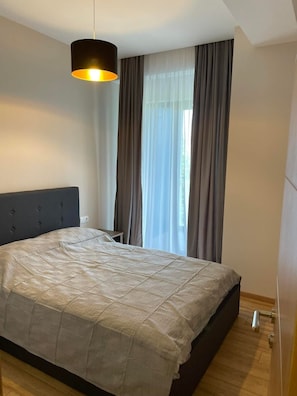 2 bedrooms, desk, soundproofing, free WiFi - Apart-Hotel Blox in Tbilisi (Tbilisi)