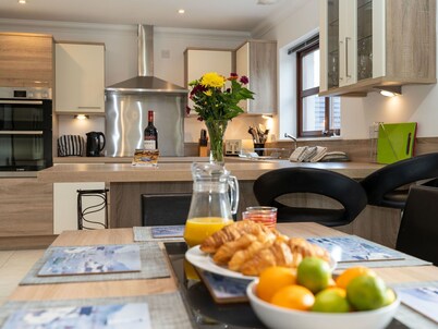 Wonderful private villa for 8 guests with WIFI, TV and patio