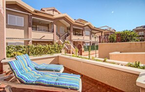 Property grounds - Beach front home in Santa Pola (Santa Pola)