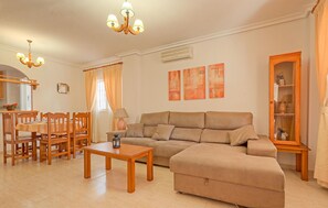 Smart TV - Beach front home in Santa Pola (Santa Pola)