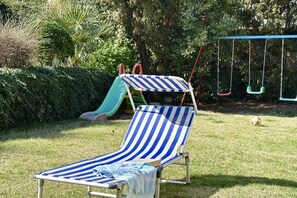 Children’s area - SE055 -Montemarciano, huge three-room apartment with sea view (Montemarciano)