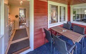 Outdoor dining - 3 bedroom pet friendly home in Vaggeryd (Vaggeryd)