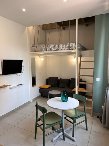 Bienvenue dans notre studio Le Pressensé, Quartier dynamique !