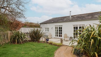 Cottage | Exterior