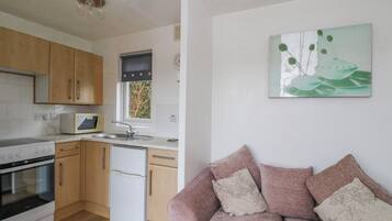 Cottage | Private kitchen | Cookware/dishes/utensils