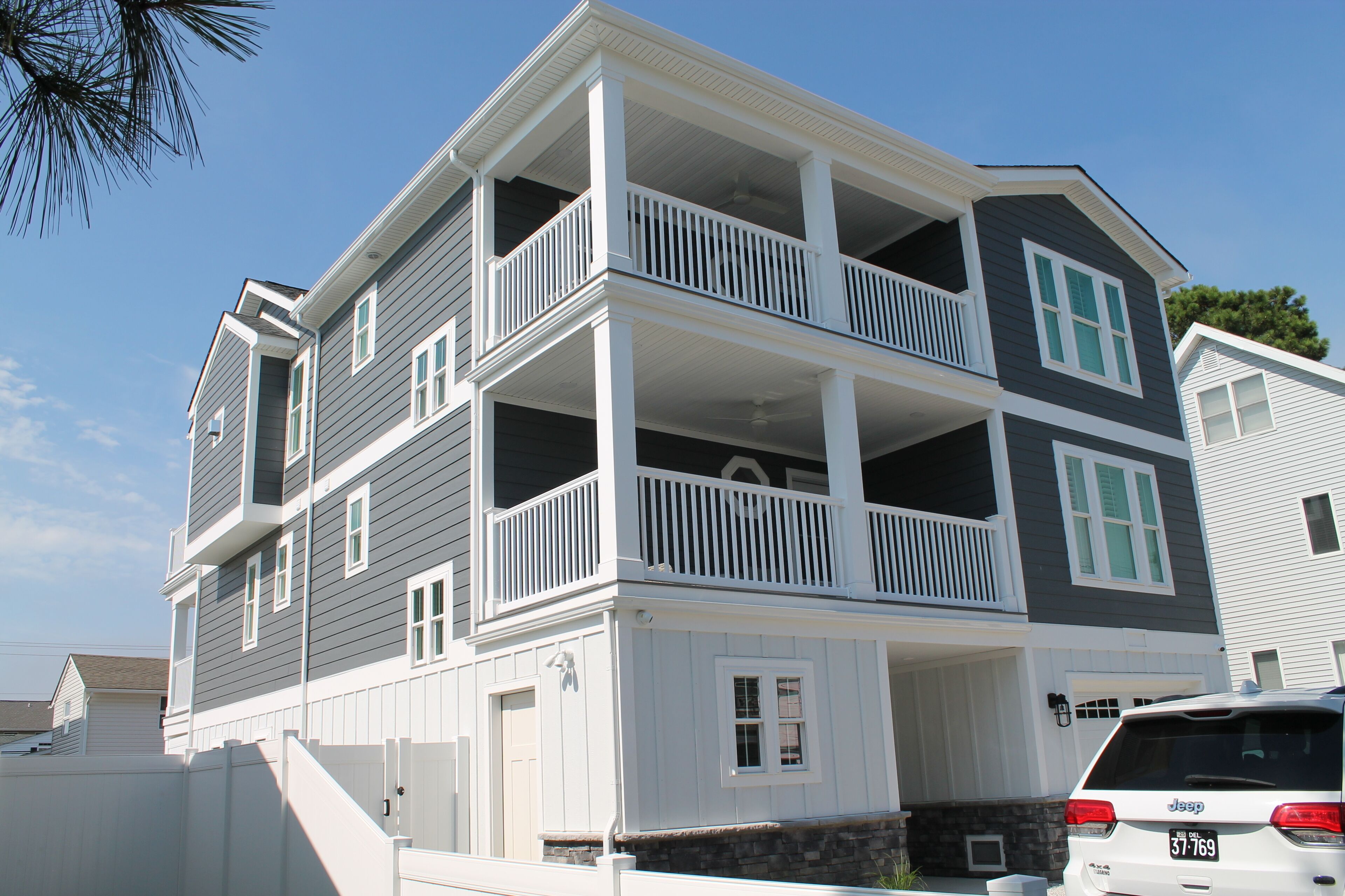 Brand New Construction,1 block to the beach, Private POOL in center of Dewey!