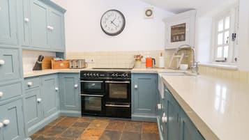 洗碗機、電熱水壺、廚房用具/餐具/器皿