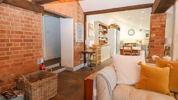 Flatskjerm-TV og DVD-spiller