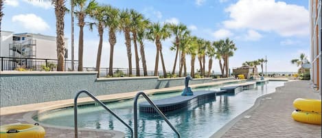 Piscine couverte, piscine extérieure