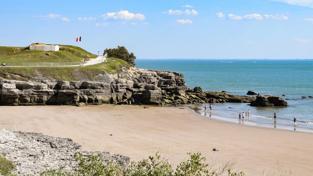 Beach - Lovely home in Les Mathes with WiFi (Les Mathes)