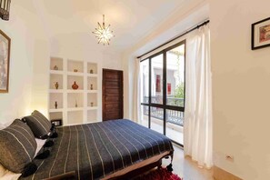 3 quartos, ferros/tábuas de passar roupa, Wi-Fi, roupa de cama