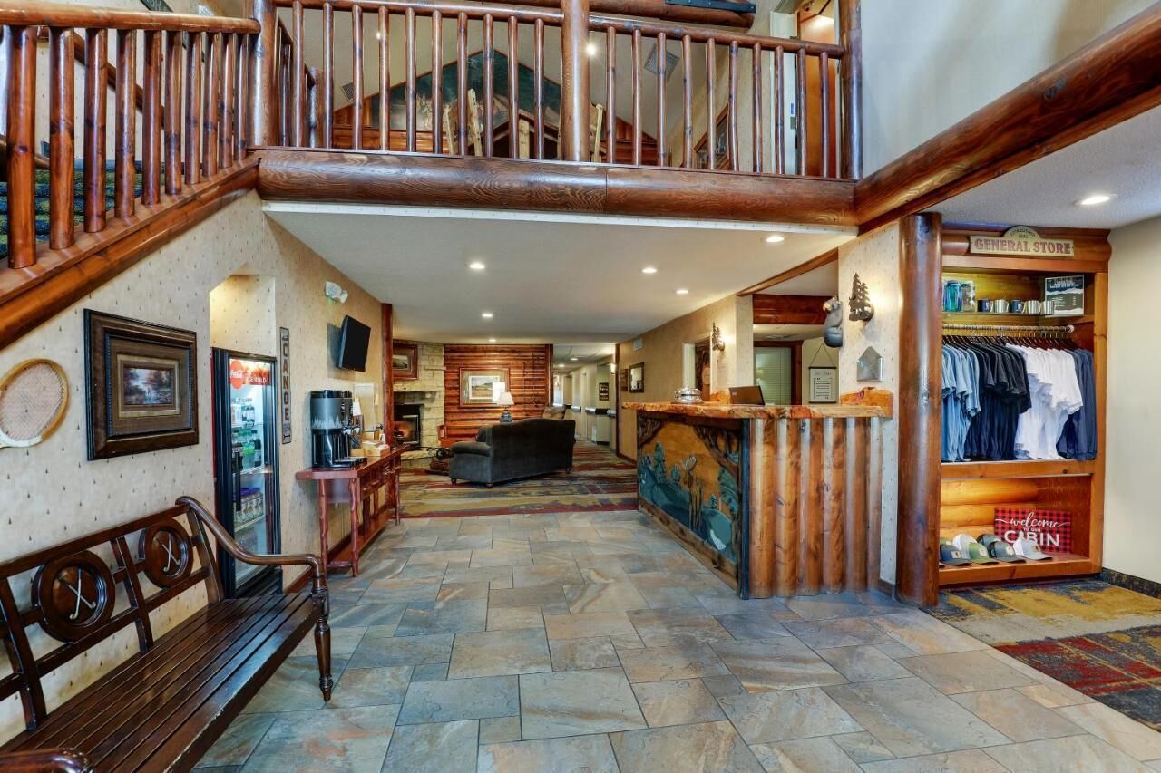 Serene Galena Stay: Rustic Inn with Modern Amenities | 3 Units
