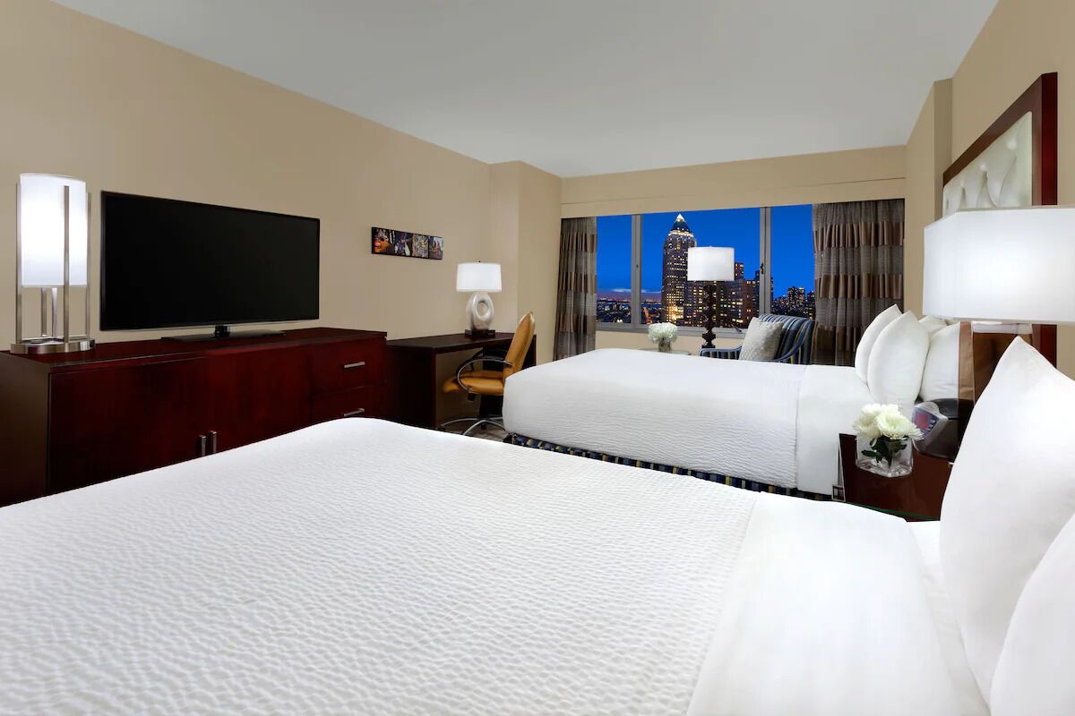 Best Value, Quality Stay! 2 Times Square View Units, Pets Allowed