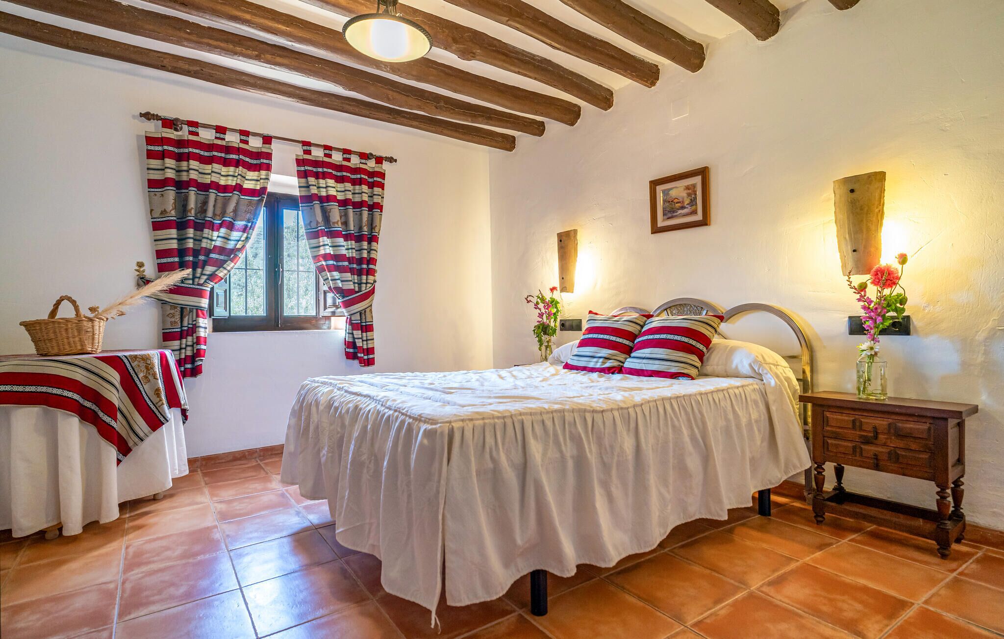 5 slaapkamers, reisbedje, gratis wifi, beddengoed