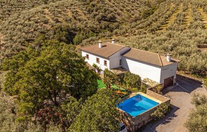 Exterior - Awesome home in Castillo de Locubin (Castillo de Locubin)