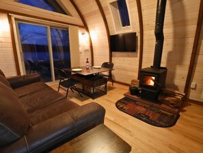 Uklassifisert bilde, 2 av 36, knapp