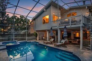 Outdoor pool, a heated pool - 10 Min to the best beach & golf course! Massive Home: Pool, Hot Tub, Game Room! (Palm Harbor)