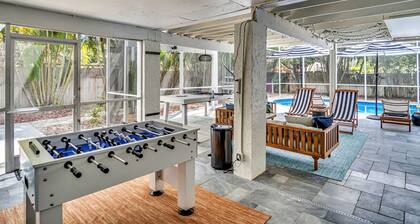 10 Min to the best beach & golf course! Massive Home: Pool, Hot Tub, Game Room!