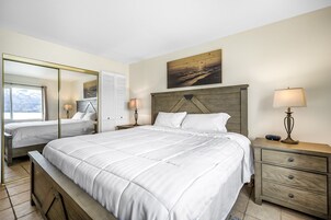 Condo, Lake View | 2 bedrooms, blackout drapes, iron/ironing board, free WiFi