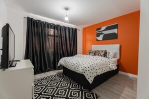 2 chambres, lit parapluie, Wi-Fi, draps fournis
