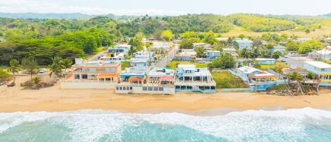 Liegestühle, Strandtücher