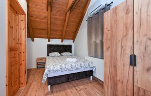 2 Schlafzimmer, Reisekinderbett, kostenloses WLAN, Bettwäsche