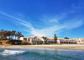 Beach nearby - BRAVONE 74-sea view-waterfront-heated pool-wifi (Bravone Linguizetta)