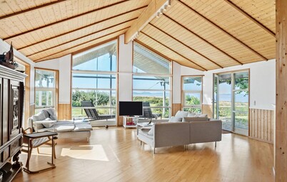 Nice home in Bogø By with WiFi