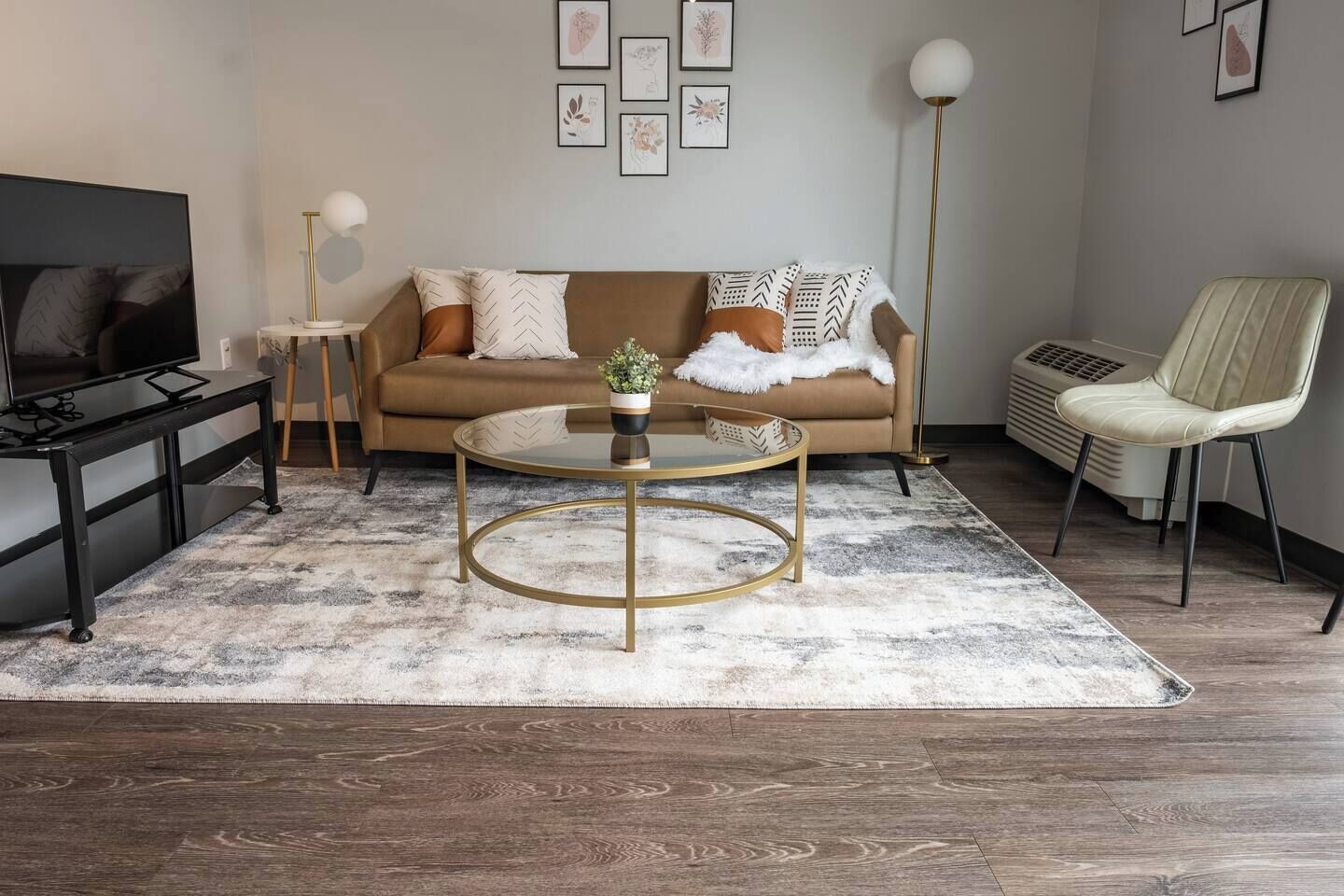 智能電視、壁爐